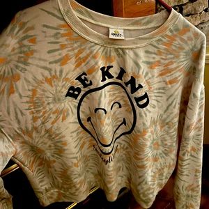 Be kind crewneck